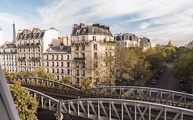Hotel Eiffel Segur